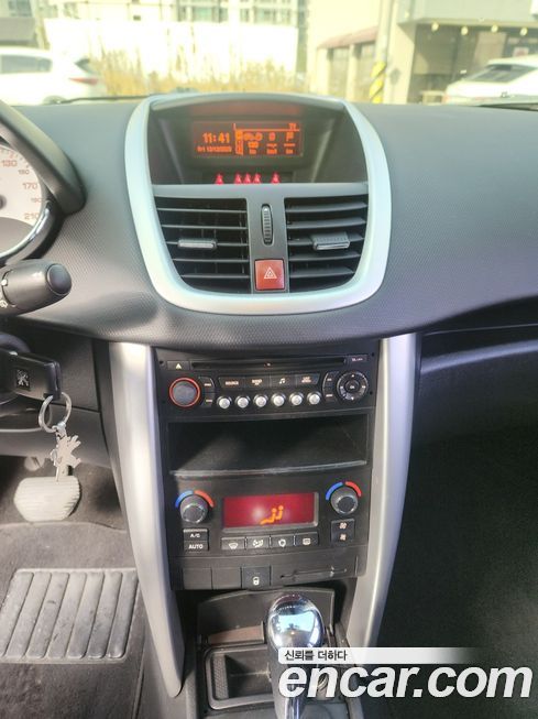 Peugeot 207 2011