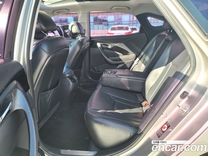 Hyundai Grandeur 2012