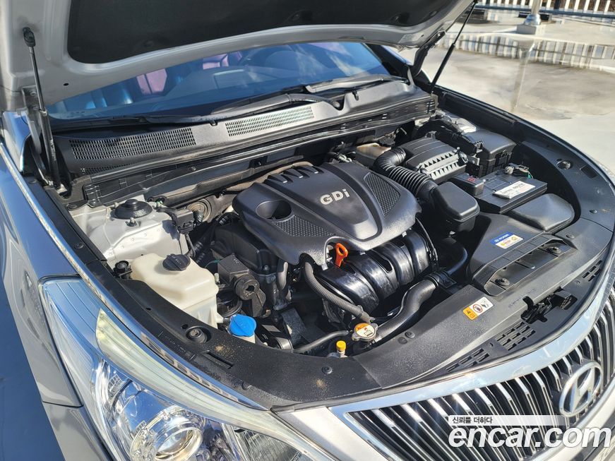 Hyundai Grandeur 2012