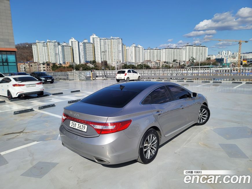 Hyundai Grandeur 2012