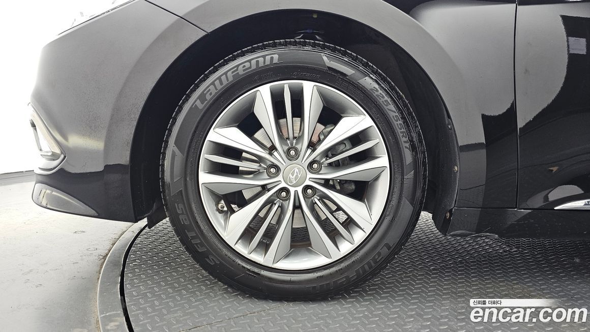 Hyundai Grandeur 2016