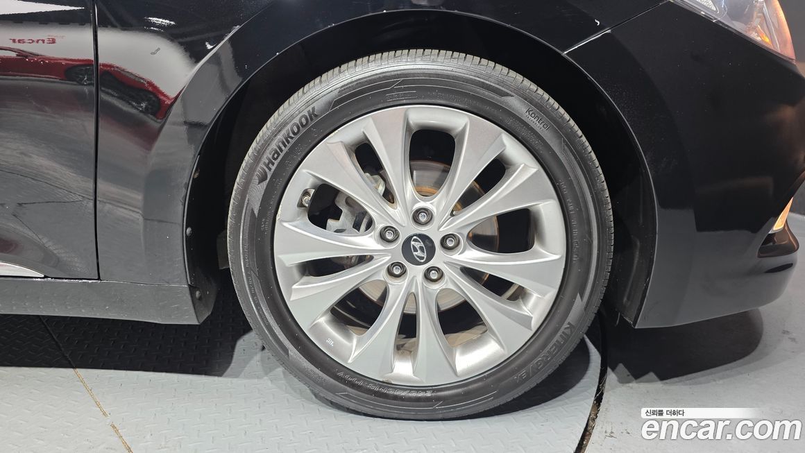 Hyundai Grandeur 2012