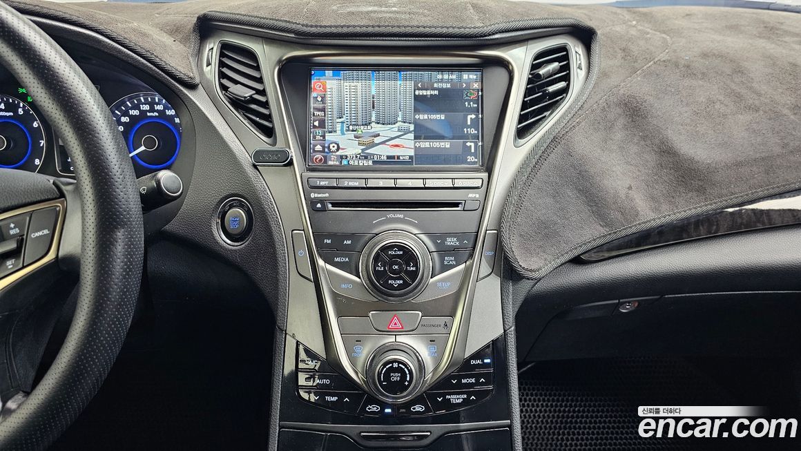 Hyundai Grandeur 2012