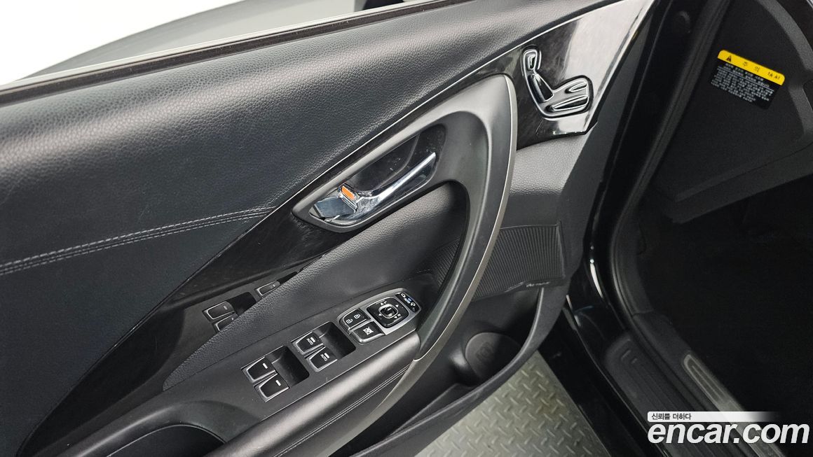 Hyundai Grandeur 2016