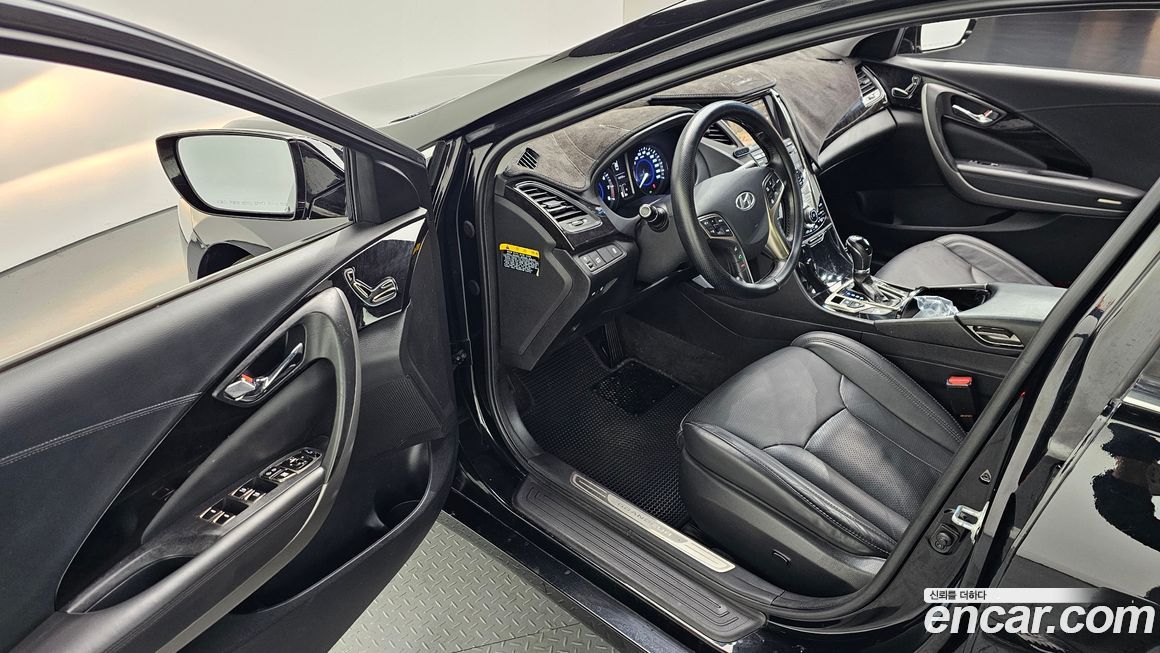 Hyundai Grandeur 2012