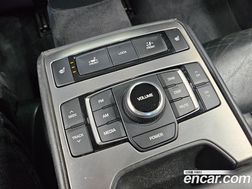 Hyundai Genesis 2015