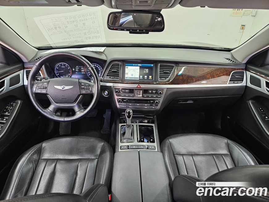 Hyundai Genesis 2015