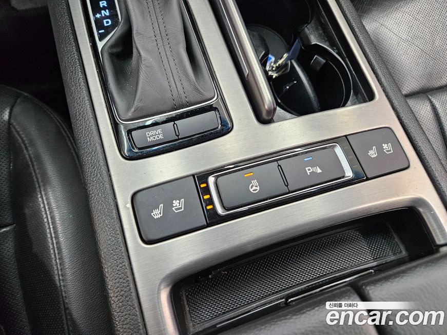 Hyundai Genesis 2015