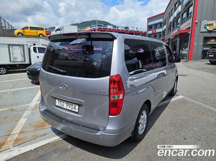 Hyundai Starex 2016