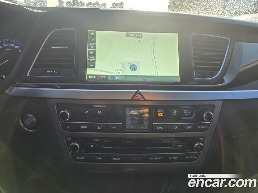 Hyundai Genesis 2016