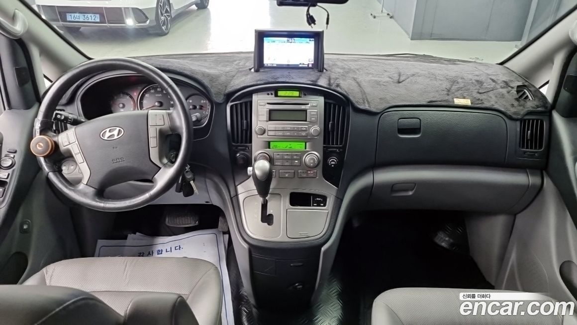 Hyundai Starex 2016