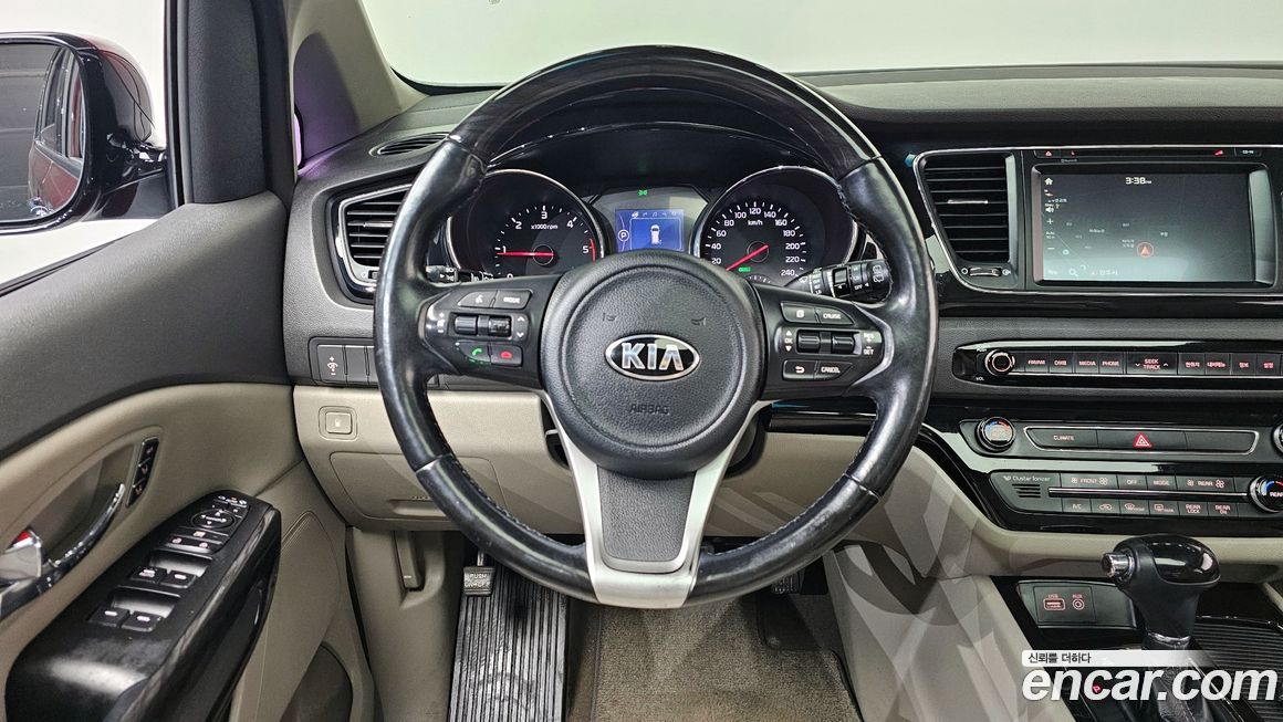 Kia Canival 2016