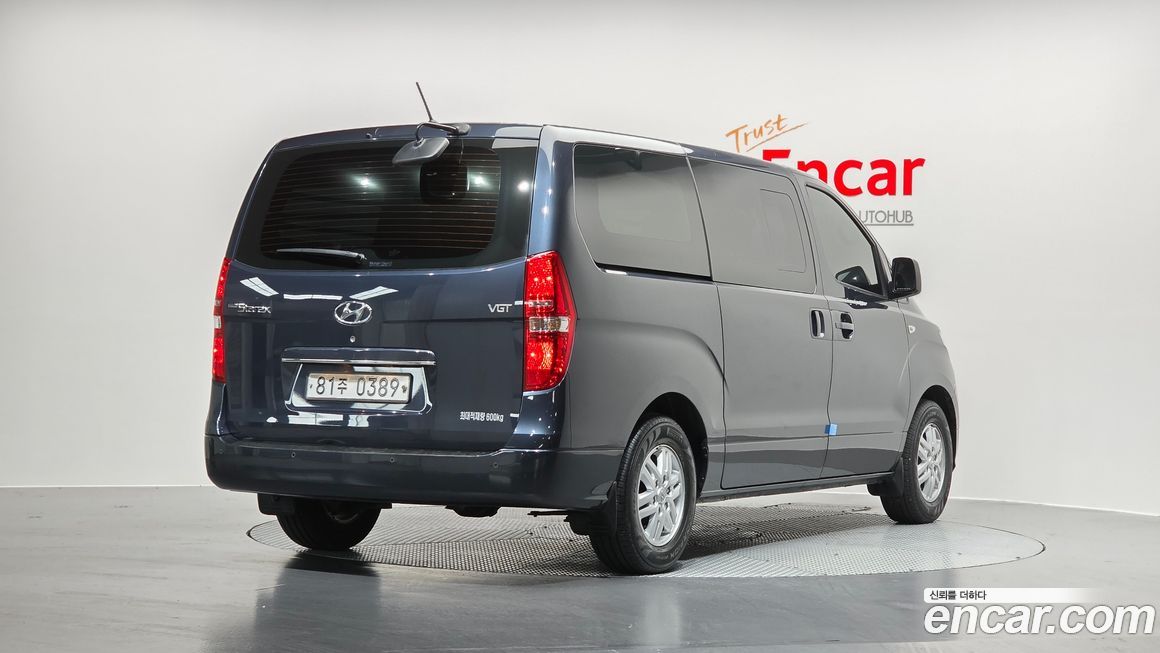 Hyundai Starex 2019