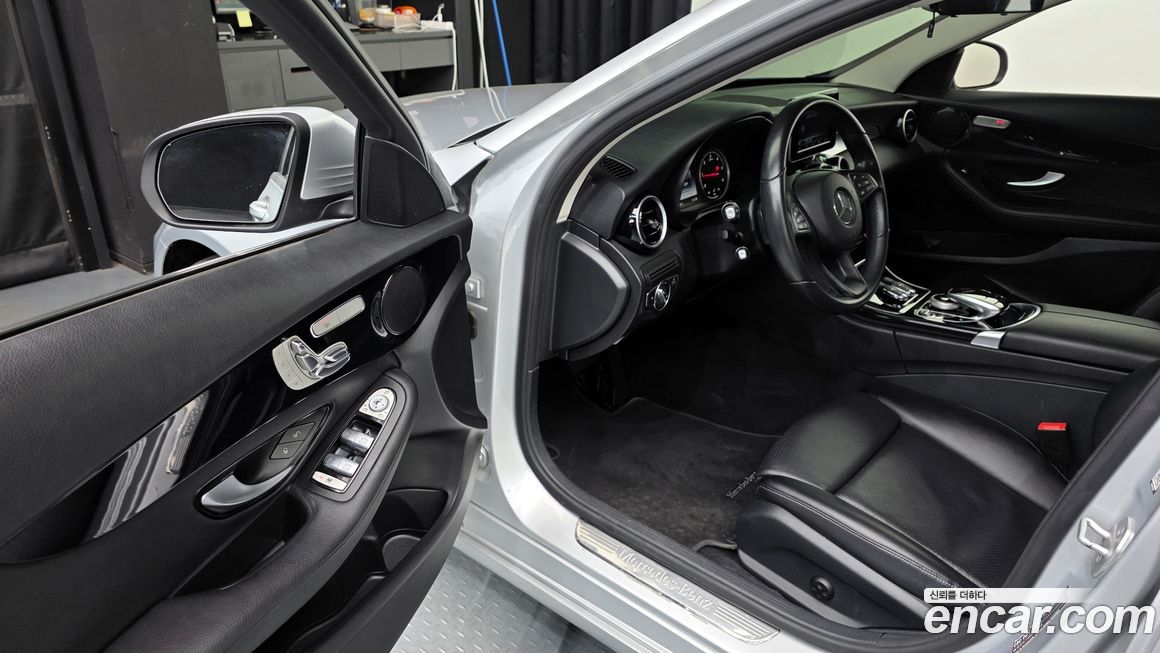 Mercedes-Benz C-Class 2016
