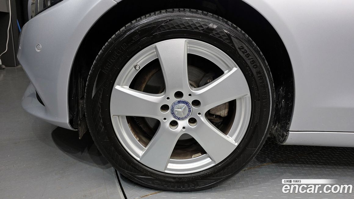 Mercedes-Benz C-Class 2016