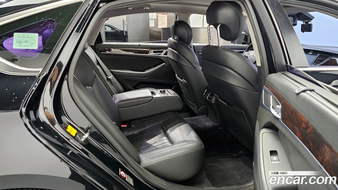 Hyundai Genesis 2016