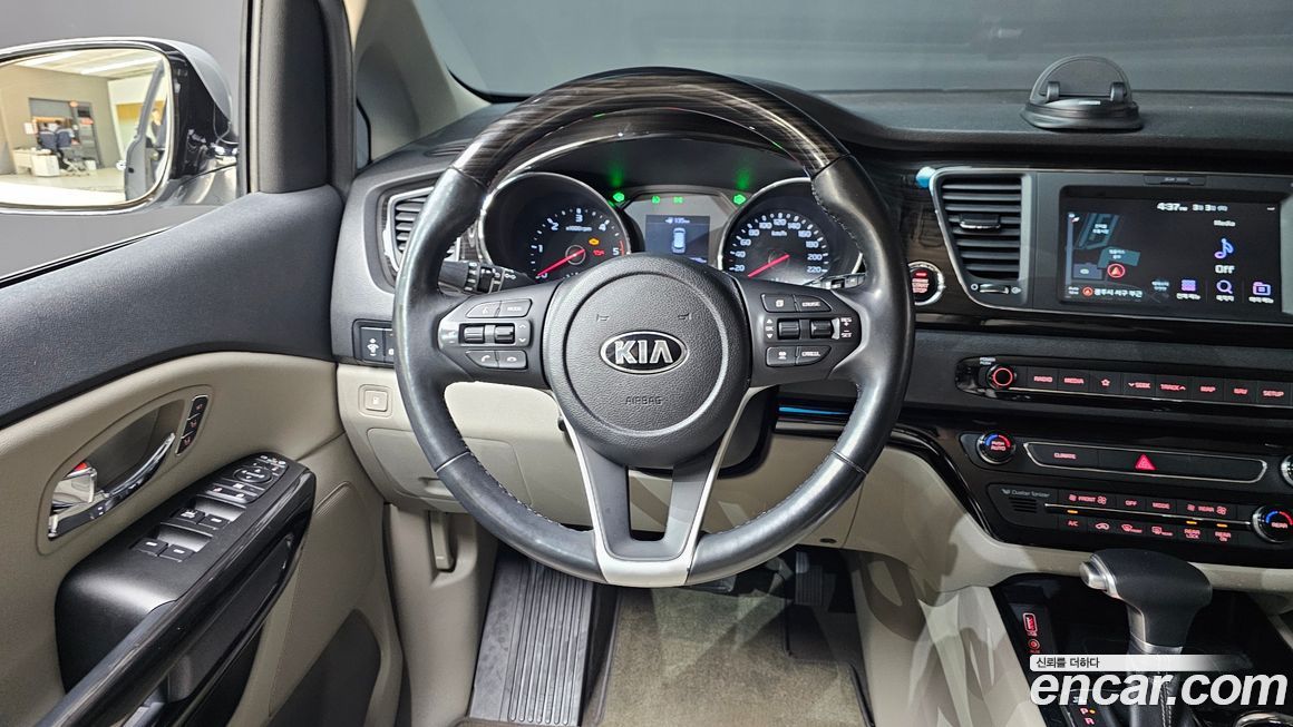Kia Canival 2019