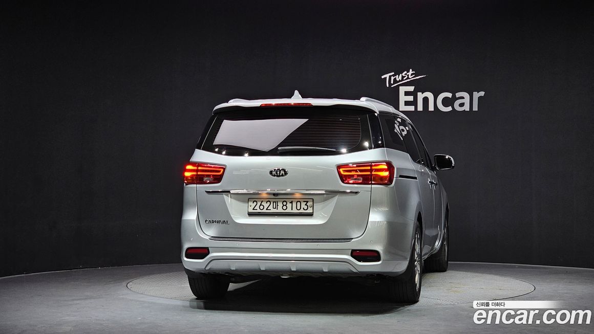 Kia Canival 2019