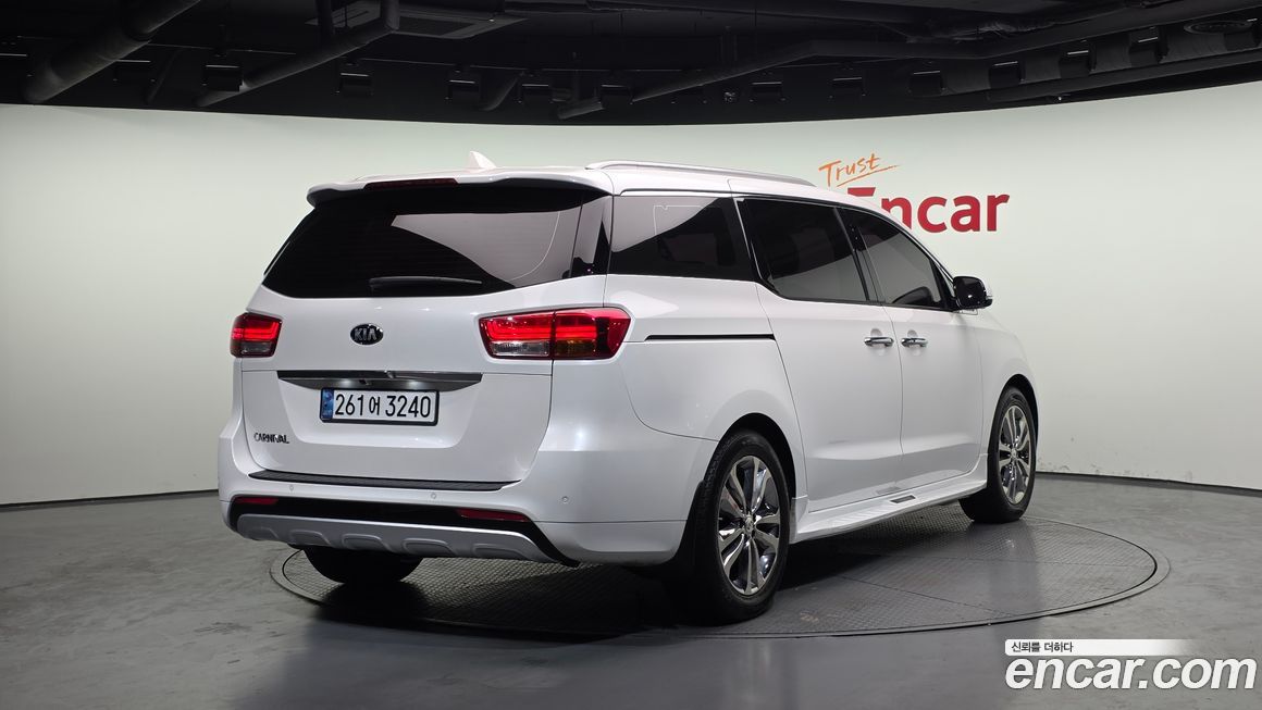Kia Canival 2018