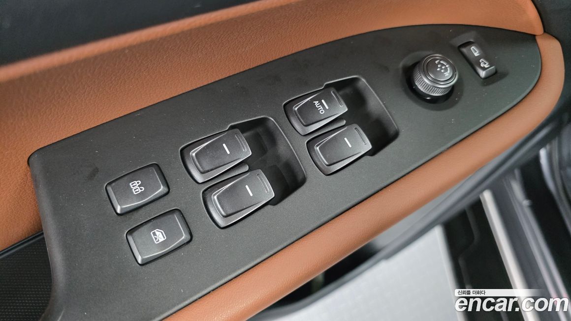 KG_Mobility_Ssangyong Rexton 2018