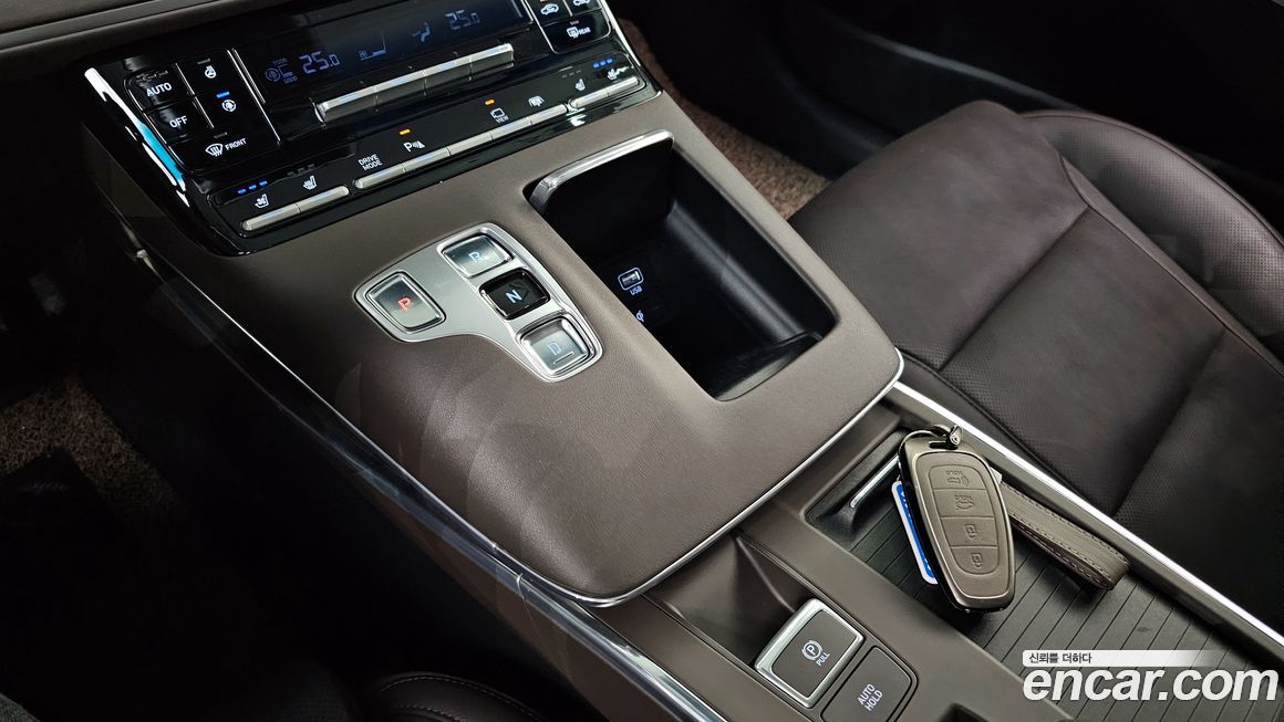 Hyundai Grandeur 2020