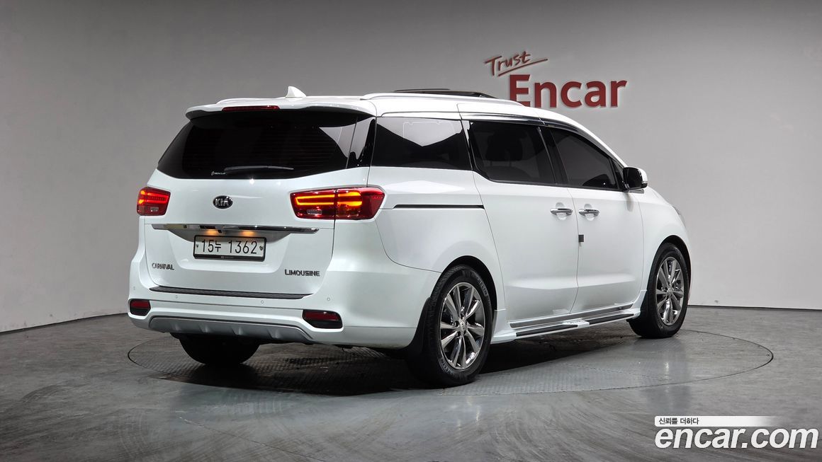 Kia Canival 2019