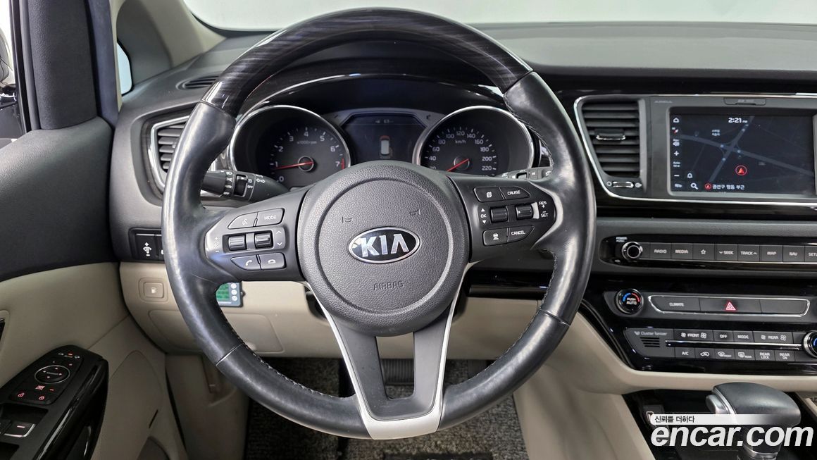 Kia Canival 2019
