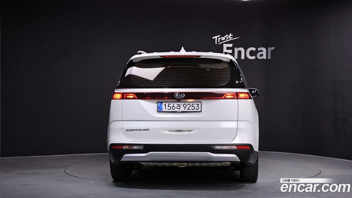 Kia Canival 2021