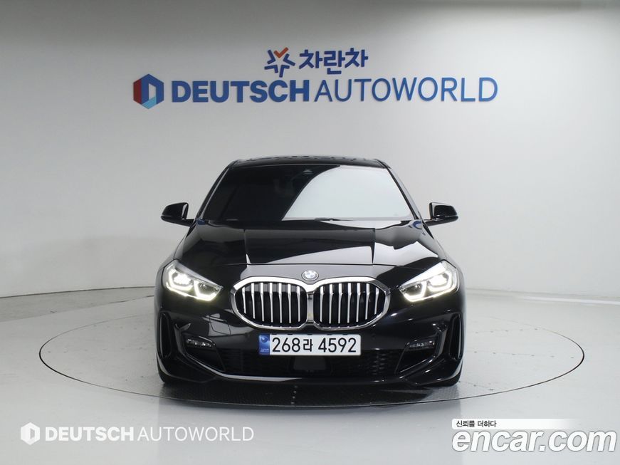 BMW 1-Series 2023