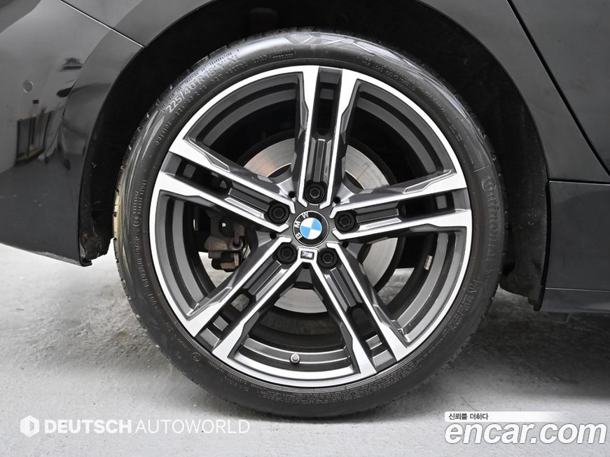 BMW 1-Series 2023