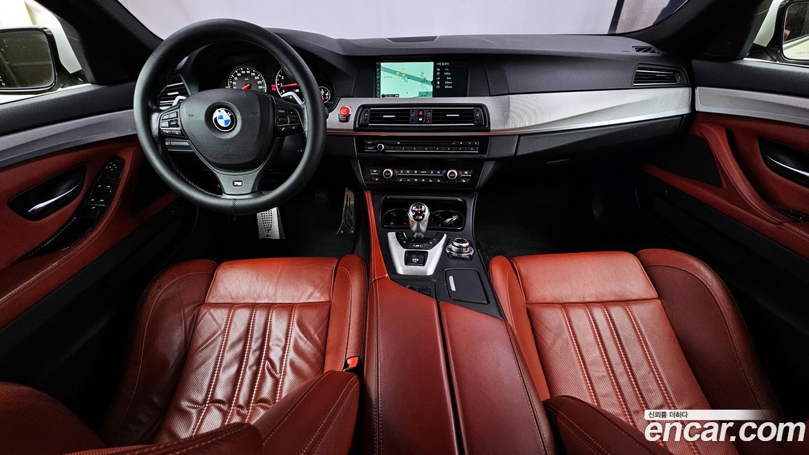 BMW M5 2012