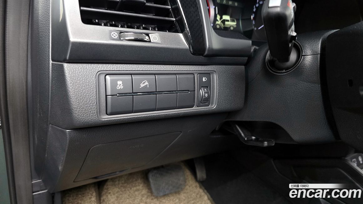 KG_Mobility_Ssangyong Rexton 2021