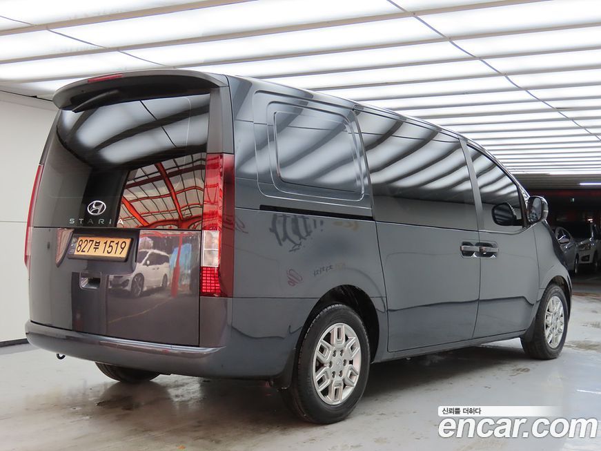 Hyundai Staria 2023