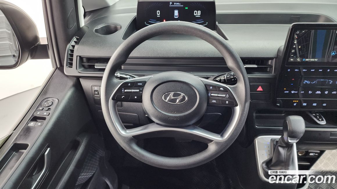 Hyundai Staria 2023