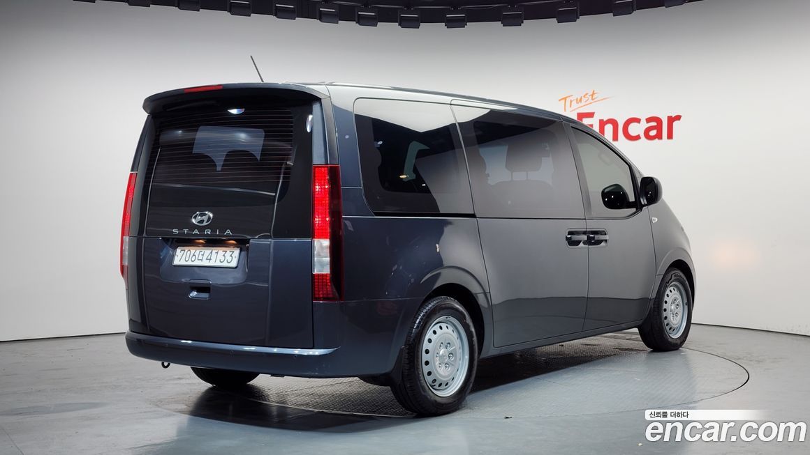 Hyundai Staria 2023