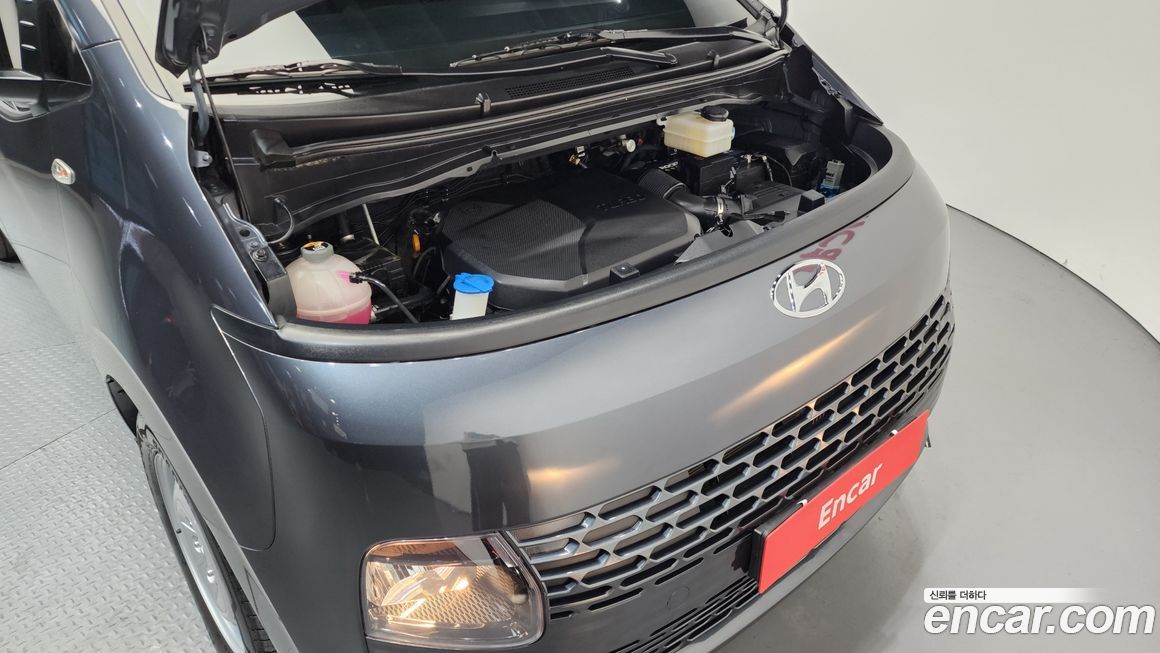 Hyundai Staria 2023