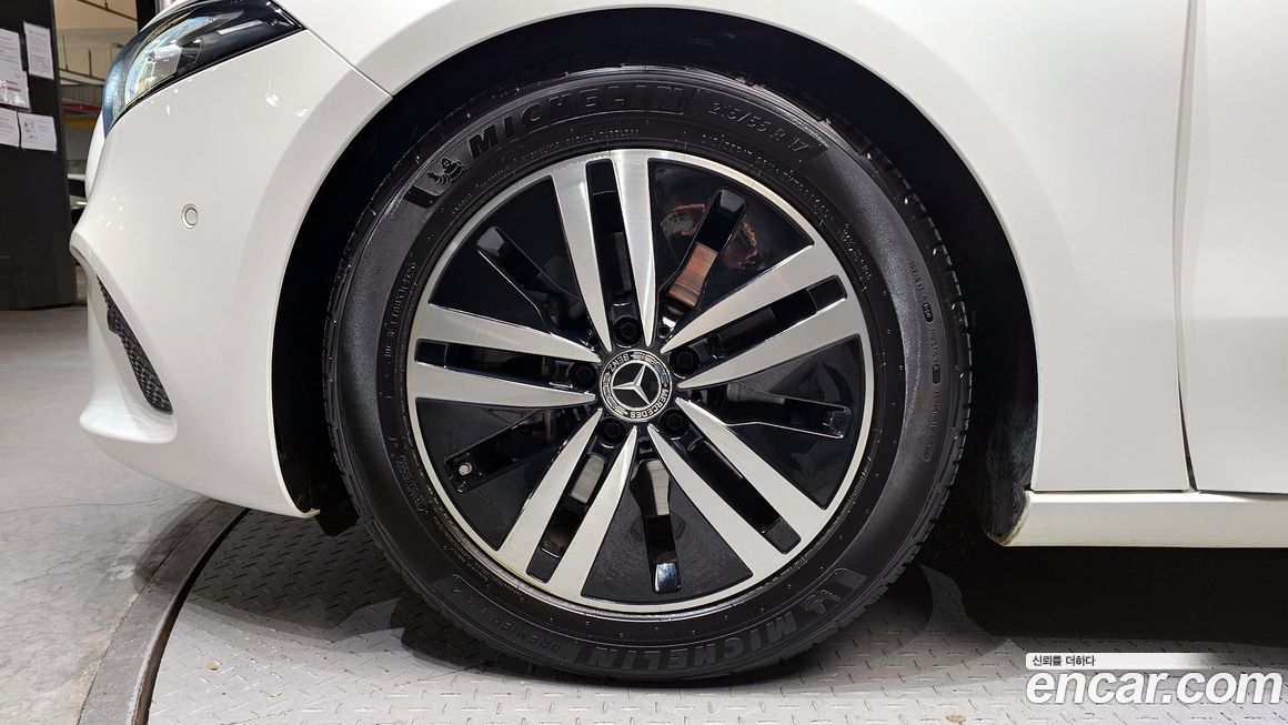 Mercedes-Benz A-Class 2021