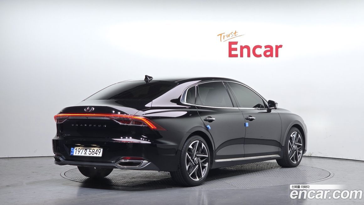 Hyundai Grandeur 2022