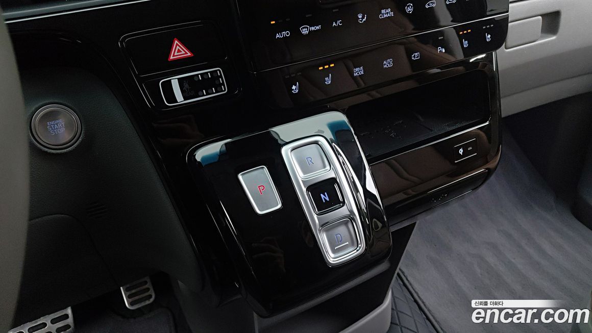 Hyundai Staria 2022
