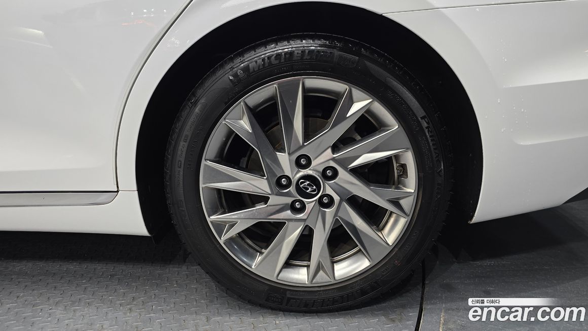 Hyundai Grandeur 2021