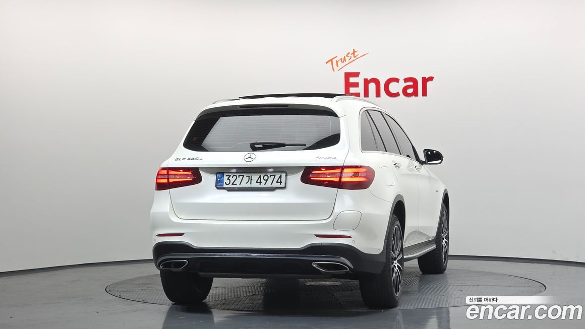 Mercedes-Benz GLC-Class 2018