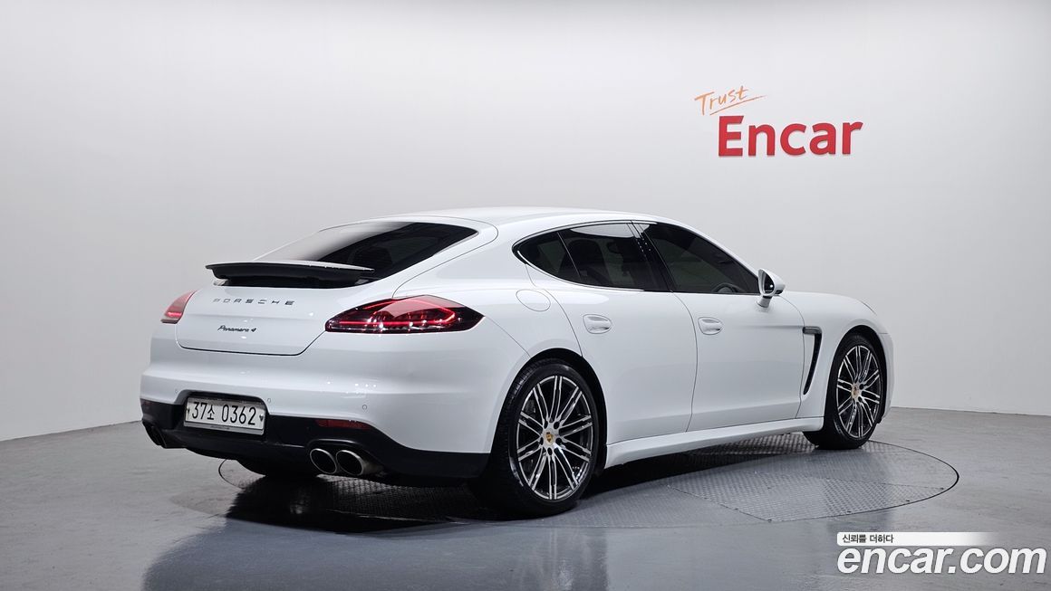 Porsche Panamera 2016
