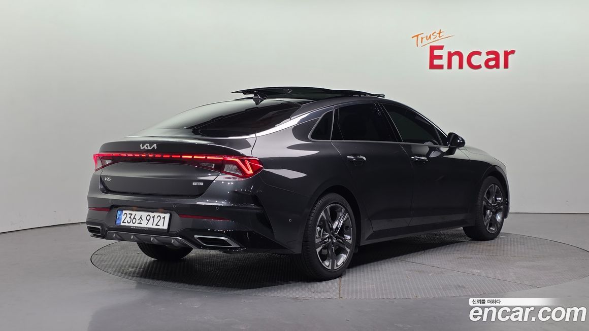 Kia K5 2023