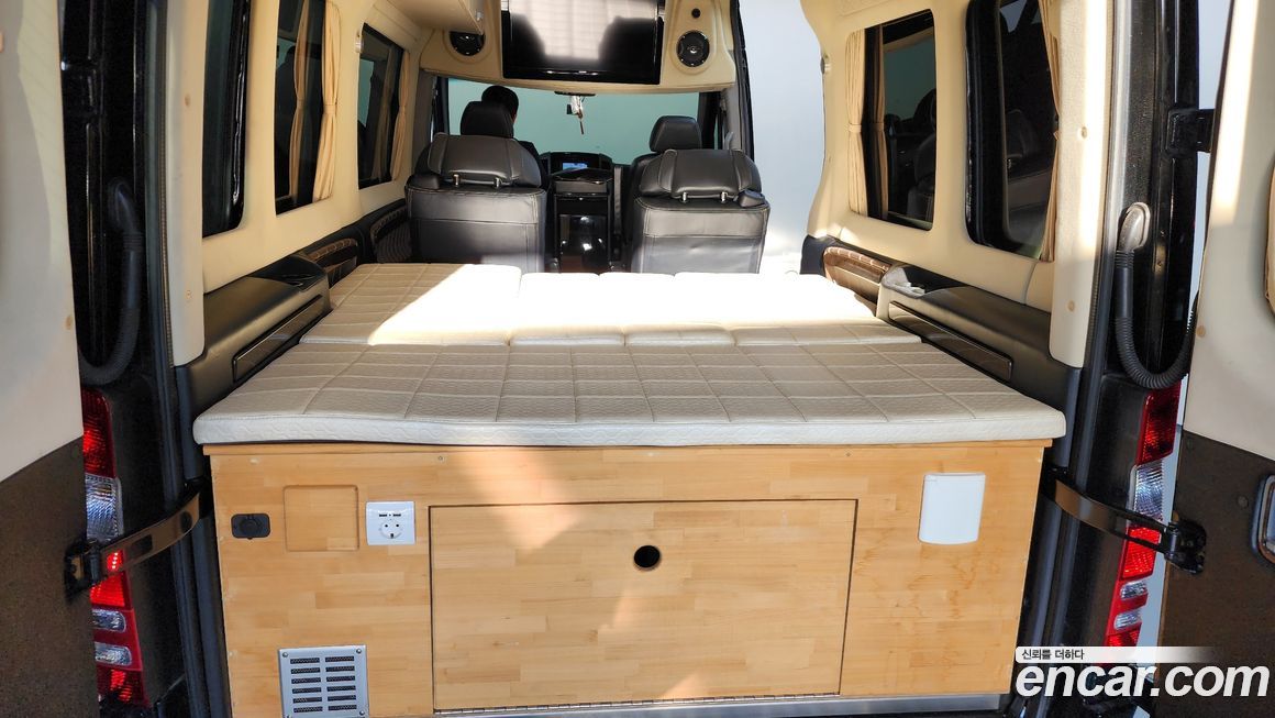 Mercedes-Benz Sprinter 2013