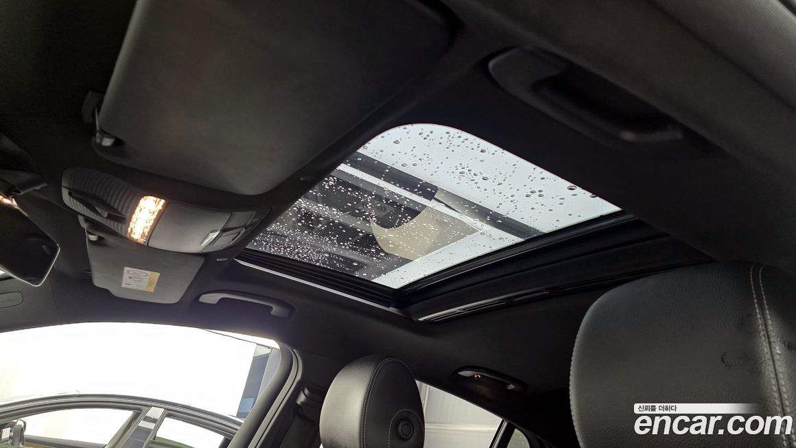 Mercedes-Benz GLC-Class 2021