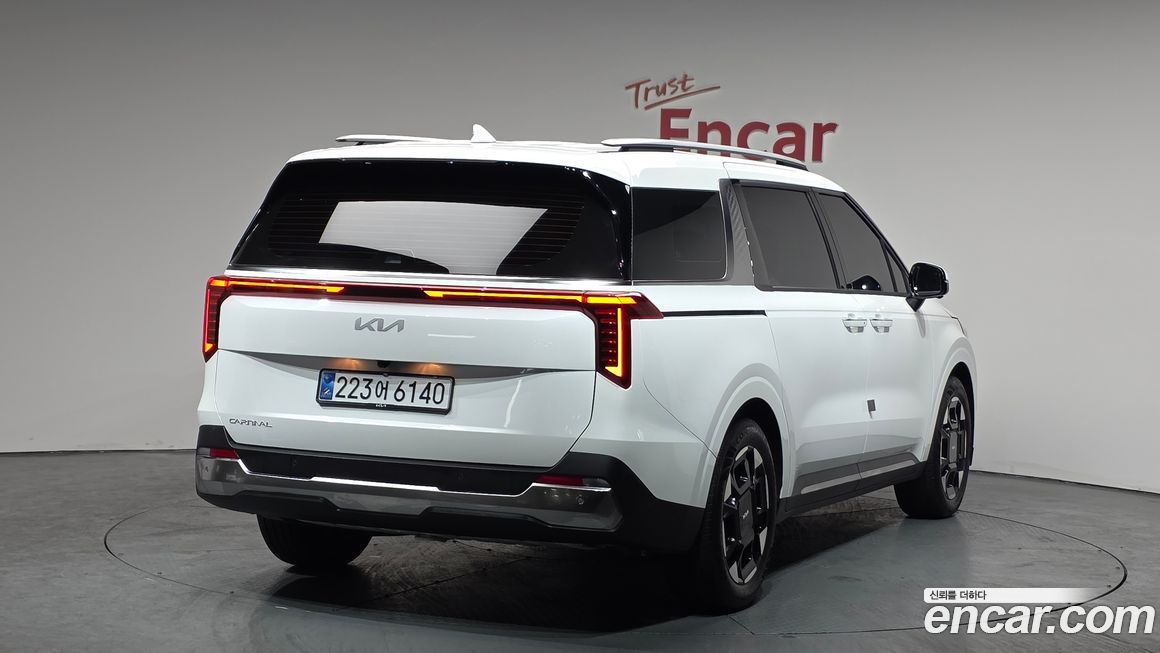 Kia Canival 2025