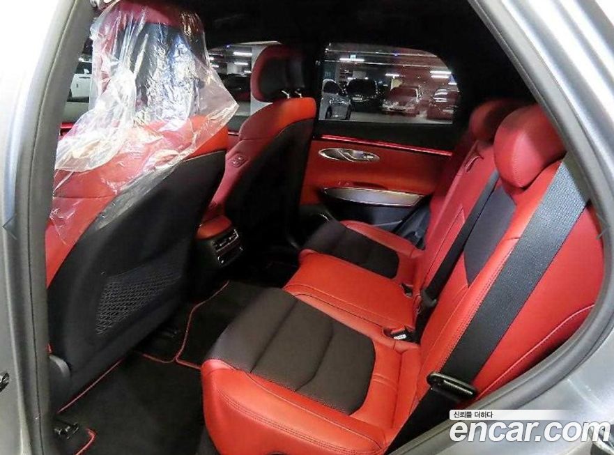 Genesis GV70 2025
