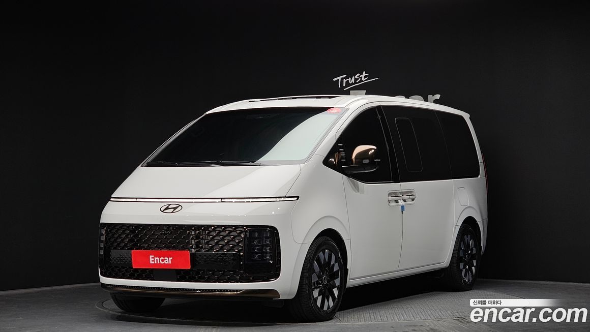 Hyundai Staria 2025