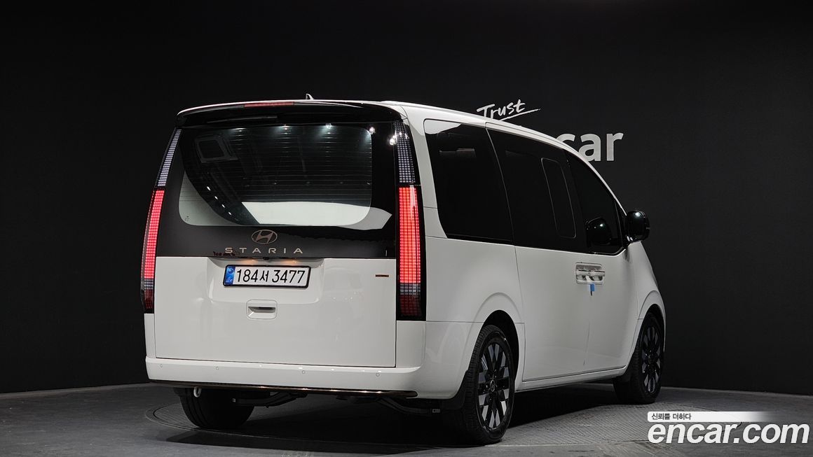 Hyundai Staria 2025