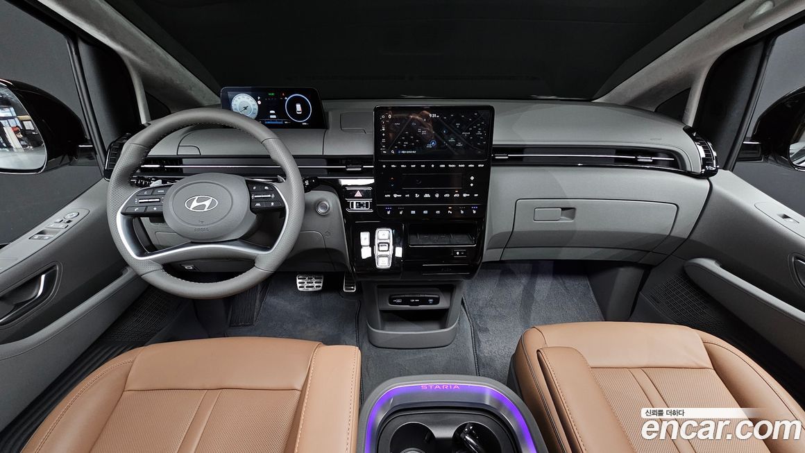 Hyundai Staria 2025